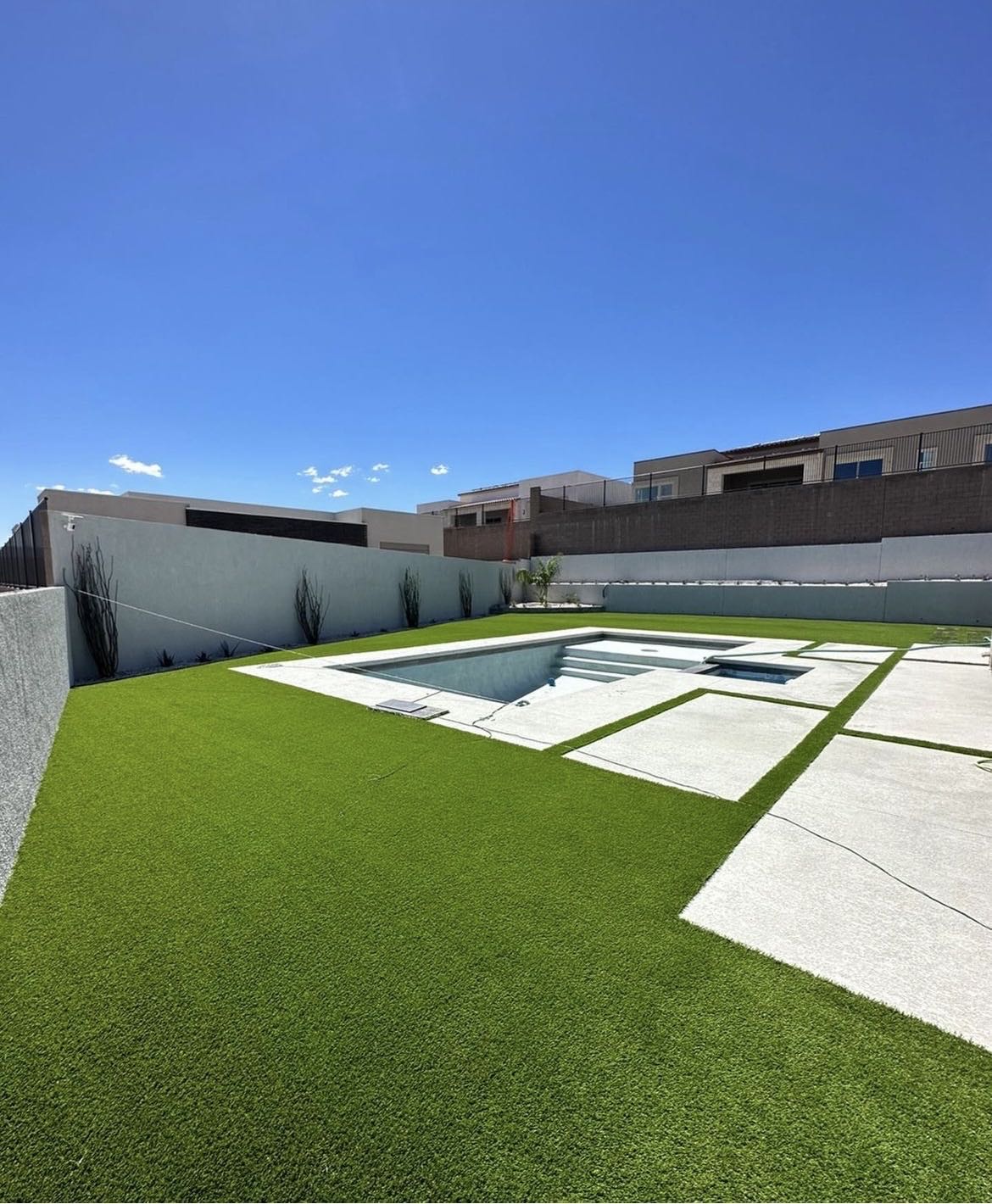 Spring Green Artificial Turf 70